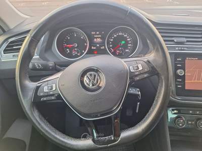 Volkswagen Tiguan Volkswagen Tiguan 2.0 TDI SCR DSG Advanced Blue Motion Bianco usata SANTA MARIA LA CARITA