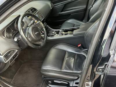 Jaguar XE AUTO IN PERFETTE CONDIZIONI usata Rende