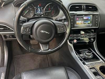 Jaguar XE AUTO IN PERFETTE CONDIZIONI usata Rende