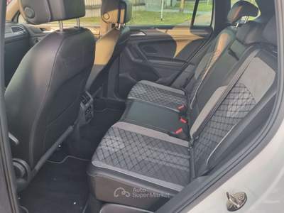 Volkswagen Tiguan Tiguan 2.0 tdi R-Line 150cv dsg Bianco usata TREVIGLIO