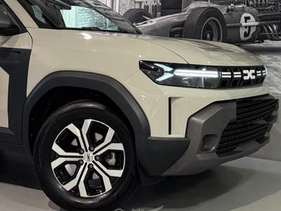 Dacia Duster 1.6 Hybrid 140 Expression Argento usata San Vincenzo