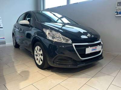 Peugeot 208 208 5p 1.2 puretech Signature s Nero usata Rossano Veneto