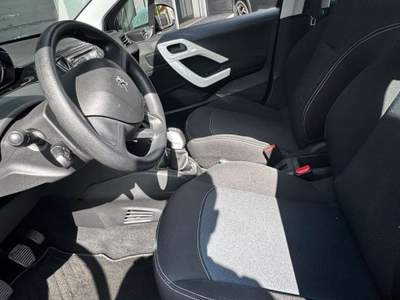 Peugeot 208 208 5p 1.2 puretech Signature s Nero usata Rossano Veneto