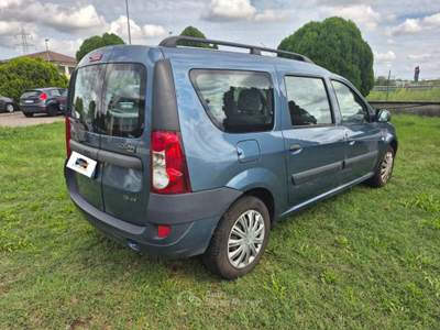 Dacia Logan MCV 1.6 16V 7 posti Blu/Azzurro usata Galliate