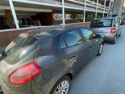 Fiat Bravo la macchina ben tenuta più informazione al telefono Grigio usata Bologna