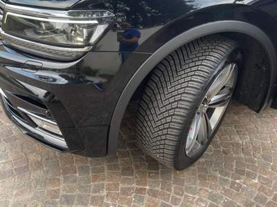 Volkswagen Tiguan R Line aut. full optional Nero usata Silea