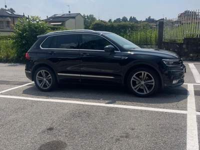 Volkswagen Tiguan R Line aut. full optional Nero usata Silea