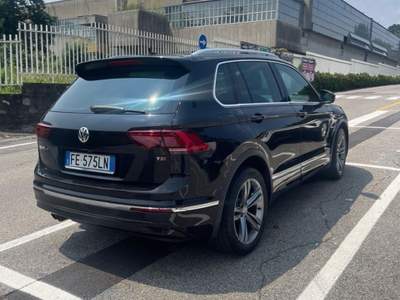 Volkswagen Tiguan R Line aut. full optional Nero usata Silea