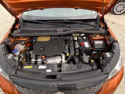Peugeot 2008 S&S Allure Pack IVA ESPOSTA UNICO PROPRIETARIO NEOPATENTATI Arancione usata Corato