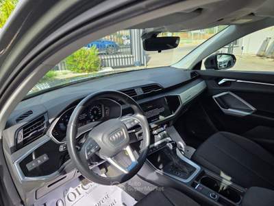 Audi Q3 35 TDI  S line edition Grigio usata Taranto