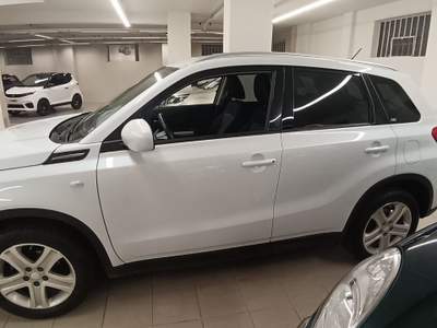 Suzuki Vitara (2015) 1.6 VVT V-Top Bianco usata Torino