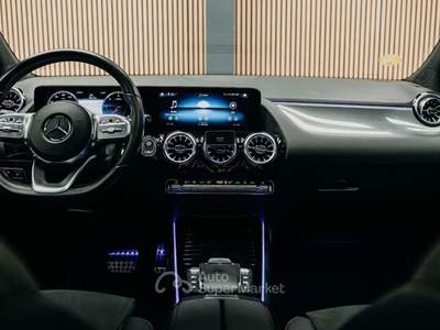 Mercedes-Benz GLA GLA 180 d Business Solution AMG  AMG-Line  Panorama Blu/Azzurro usata La Valle