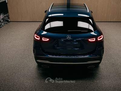 Mercedes-Benz GLA GLA 180 d Business Solution AMG  AMG-Line  Panorama Blu/Azzurro usata La Valle