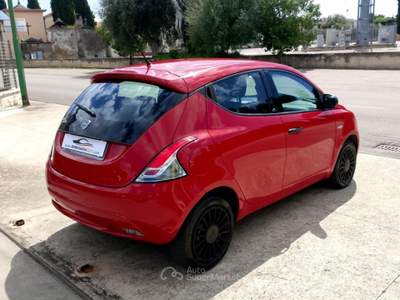 Lancia Ypsilon  1.2 69 CV 5p. GPL Ecochic Gold Rosso usata Saviano