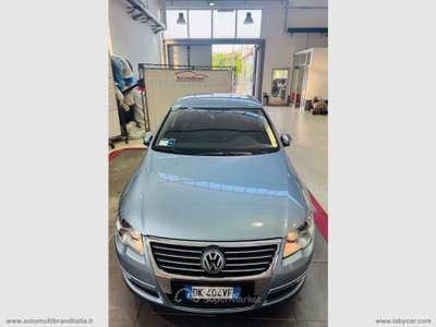 Volkswagen Passat Passat 3.2 V6 FSI 4mot. DSG Highline Blu/Azzurro usata Venezia