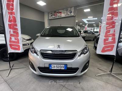 Peugeot 108 S&S 5 porte Allure OK Neopatentati Grigio usata Prato