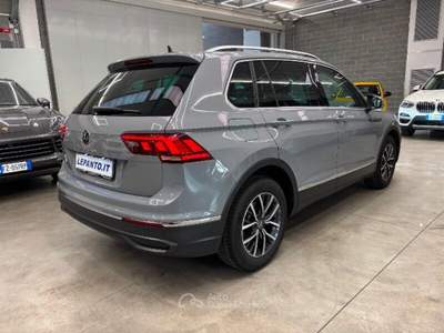 Volkswagen Tiguan Tiguan 2.0 TDI 150 CV SCR DSG Life Grigio usata Verona