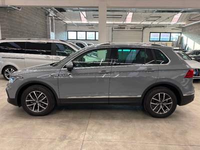 Volkswagen Tiguan Tiguan 2.0 TDI 150 CV SCR DSG Life Grigio usata Verona