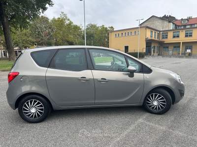 Opel Meriva Opel meriva 1.4 gpl fino 2033 della casa Bronzo usata Rivoli