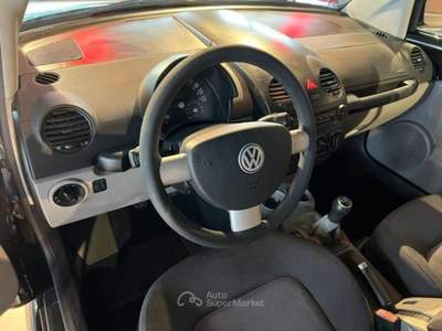 Volkswagen New Beetle 1.6 Cabrio Nero usata Padova