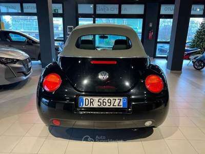 Volkswagen New Beetle 1.6 Cabrio Nero usata Padova