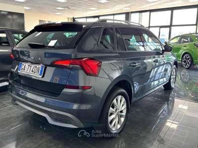 Skoda Kamiq 1.0 TSI 115 CV DSG Ambition Grigio usata Medesano