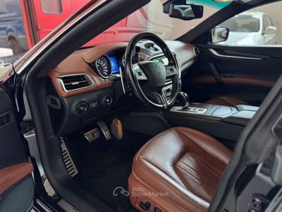 Maserati Ghibli V6 Diesel 275 CV Nero usata Parabiago