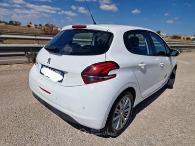 Peugeot 208 5 porte Allure Bianco usata Gravina in Puglia