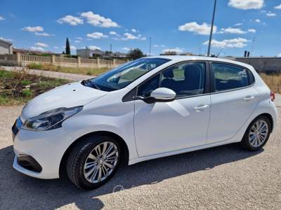 Peugeot 208 5 porte Allure Bianco usata Gravina in Puglia
