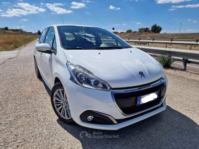 Peugeot 208 5 porte Allure Bianco usata Gravina in Puglia