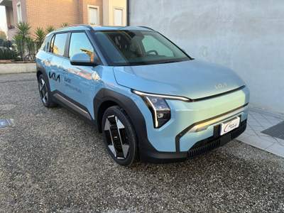 Kia EV3 EV3 81.4 kWh Earth Blu/Azzurro usata Grottammare