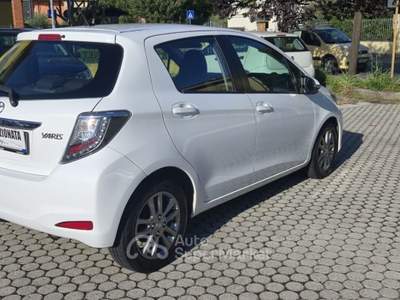 Toyota Yaris 5 porte Lounge Bianco usata Pieve a Nievole