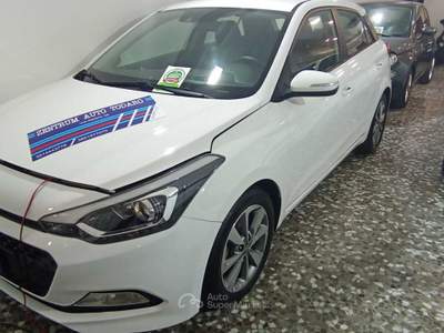 Hyundai i20 ✅DISPONIBILE✅HYUNDAI I20 1.1 DIESEL X NEO PARI AL NUOVO Bianco usata Molfetta