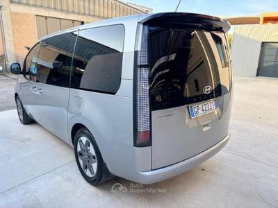 Hyundai Staria 2.2 AT 2WD 9 posti Wagon Grigio usata Pesaro