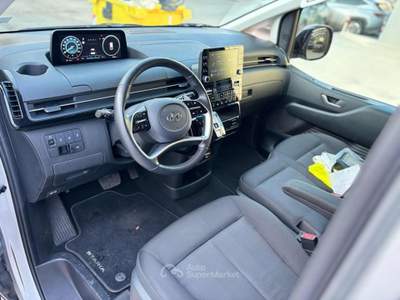 Hyundai Staria 2.2 AT 2WD 9 posti Wagon Grigio usata Pesaro
