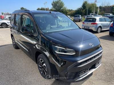 Toyota Proace 1.5D 100 CV S&S L1 Executive Nero usata Scandiano