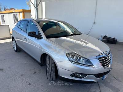 Lancia Delta DPF 105 CV Gold Argento usata ALTAMURA