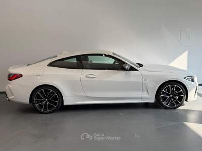 BMW Serie 4 440i M M440i Coupe mhev 48V xdrive auto Bianco usata Trento