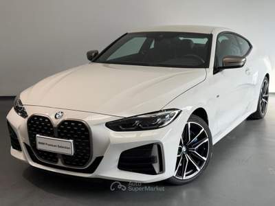 BMW Serie 4 440i M M440i Coupe mhev 48V xdrive auto Bianco usata Trento
