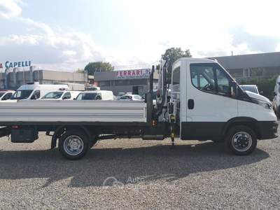 Iveco Daily daily 35 C14H cassone con Gru Bianco usata Reggio nell'Emilia