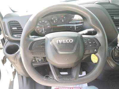 Iveco Daily daily 35 C14H cassone con Gru Bianco usata Reggio nell'Emilia