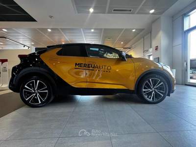 Toyota C-HR 2.0 PHEV Lounge Premiere Arancione usata Sassari