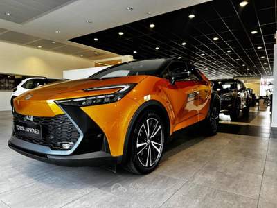 Toyota C-HR 2.0 PHEV Lounge Premiere Arancione usata Sassari