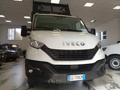 Iveco Daily RIBALTABILE TRILATERALE  nuovo Bianco usata Mede