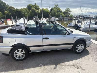 Volkswagen Golf Cabrio 1.8 Avantgarde 75cv possibilità ASI Argento usata Venezia