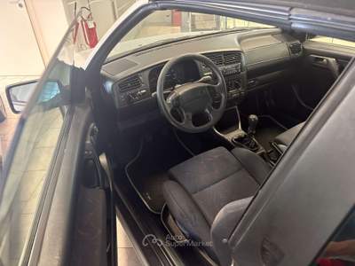 Volkswagen Golf Cabrio 1.8 Avantgarde 75cv possibilità ASI Argento usata Venezia