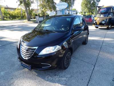 Lancia Ypsilon 1.2 69 CV 5 porte Gold Nero usata Spresiano