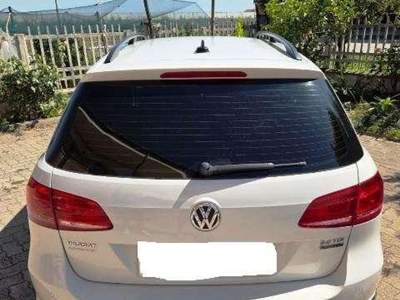 Volkswagen Passat 2.0 tdi Comfortline(140cv) Bianco usata Riccione