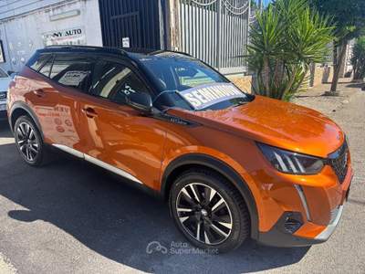 Peugeot 2008 BlueHDi 100 S&S GT Line Marrone usata Afragola