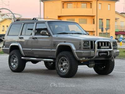 Jeep Cherokee Cherokee 2.5 TD 5p. C.Trac. Ltd. LX 60th BELLISSIMO NEOPATENTATI Grigio usata San Vendemiano